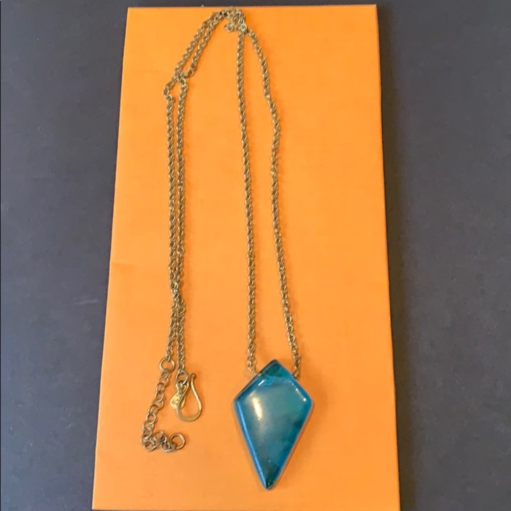 Gorgeous blue stone chain necklace